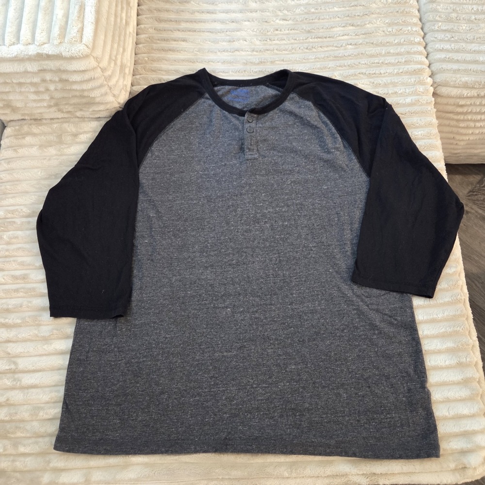Old Navy Mens XXL Henley Shirt 3/4 Raglan Sleeve Gray Black Eco Jersey Casual